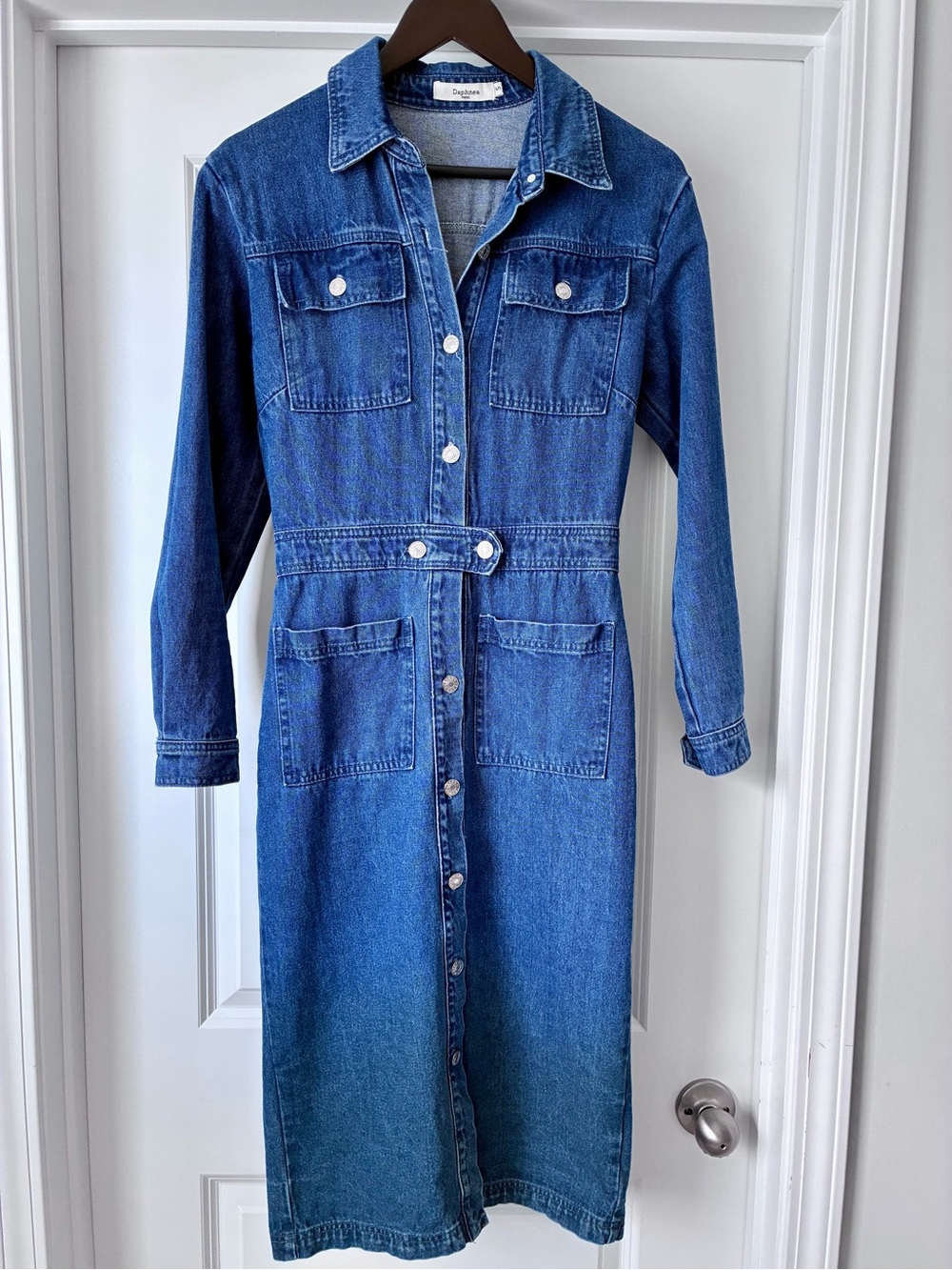 Daphnea Denim Button-Front Midi Dress in Blue size S